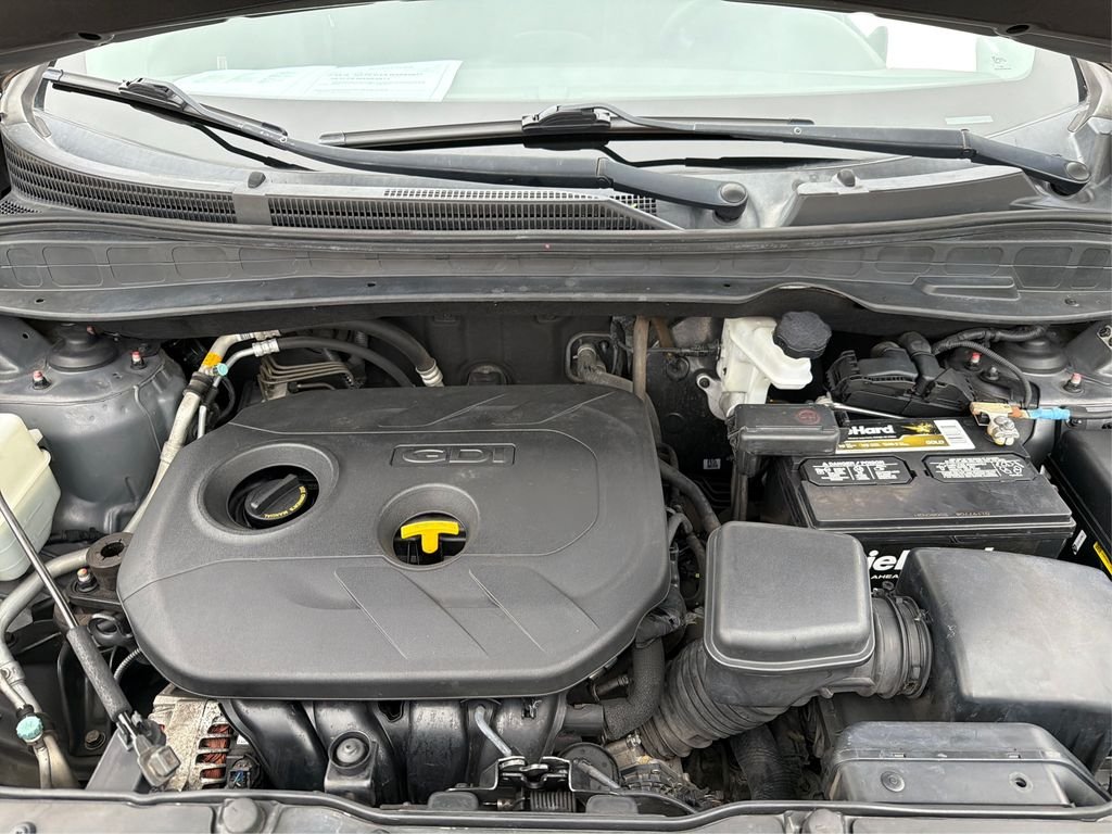 Used 2015 Shadow Grey Metallic Hyundai GLS image 12