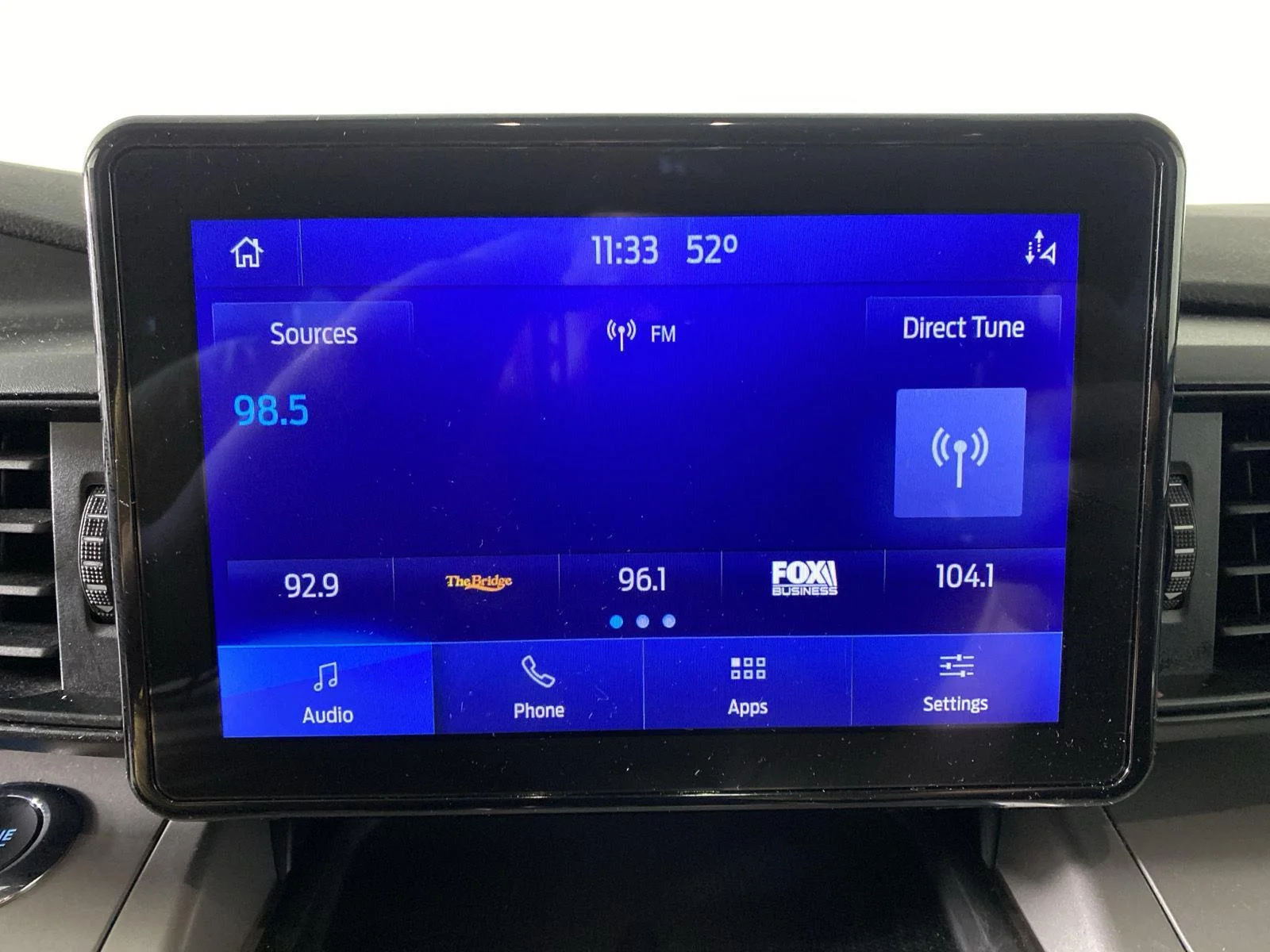 Used 2022 Jewel Red Ford XLT image 20