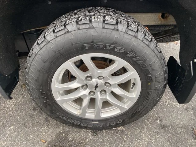 Used 2019 Gray Chevrolet RST image 10