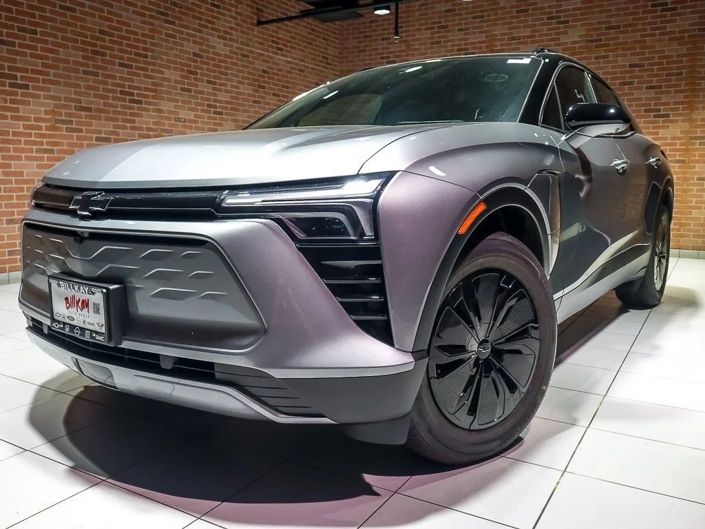 New 2025 Sterling Gray Metallic Chevrolet LT image 2