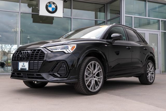 2025 Audi Q3 45 TFSI S Line Premium Plus quattro's photo