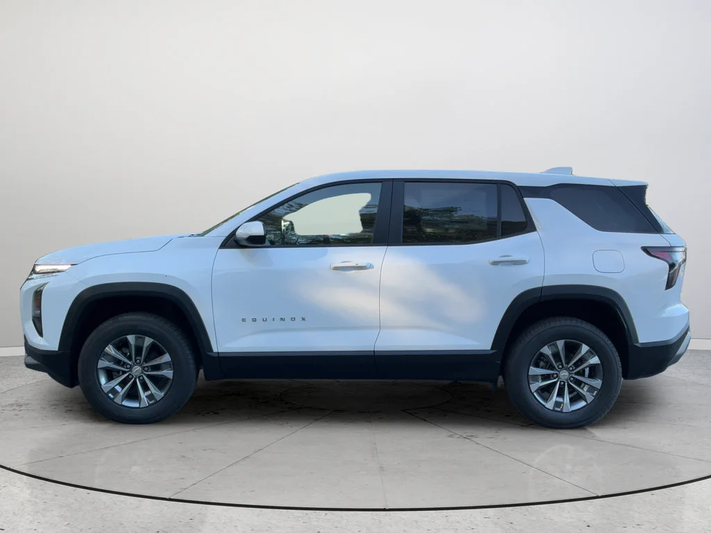 2026 Chevrolet Equinox LT - Photo 8