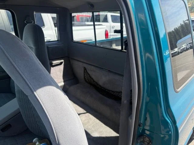 Used 1994 Green Ford XLT image 9