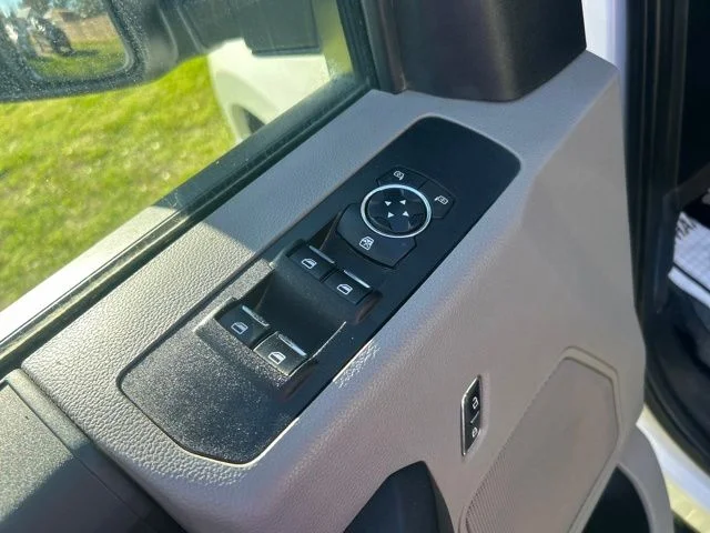 Used 2020 Oxford White Ford XL image 11