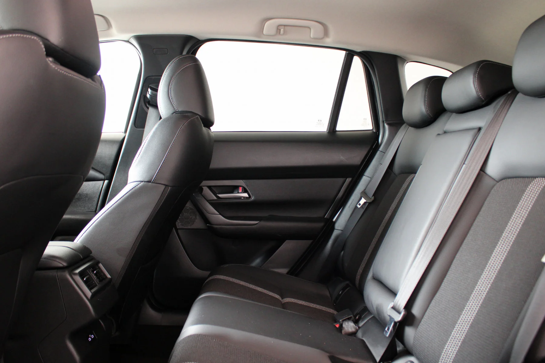Used 2025 Jet Black Mica Mazda 2.5 S Preferred Package AWD image 19