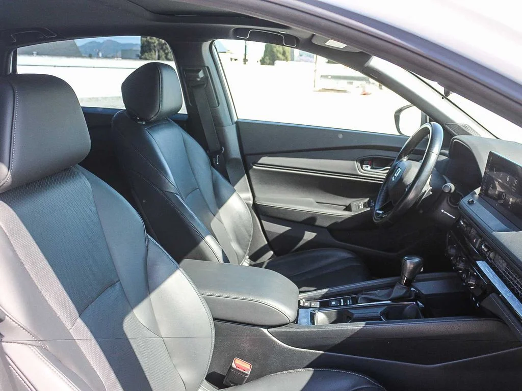 Certified Used 2023 Platinum White Pearl Honda Sport-L image 18