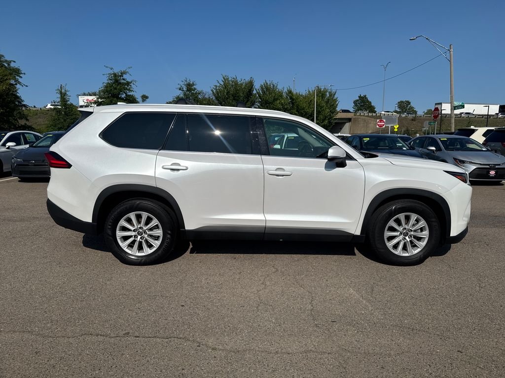 Used 2024 Beige Toyota XLE image 14