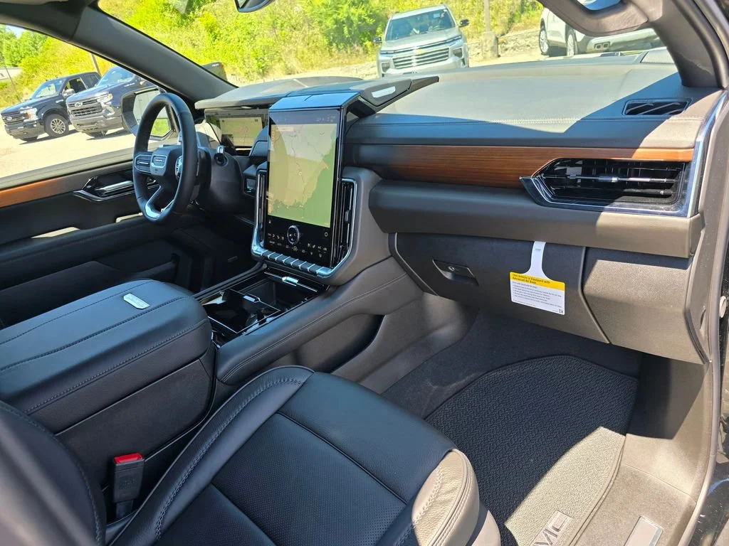 2026 GMC Yukon XL Denali - Photo 30
