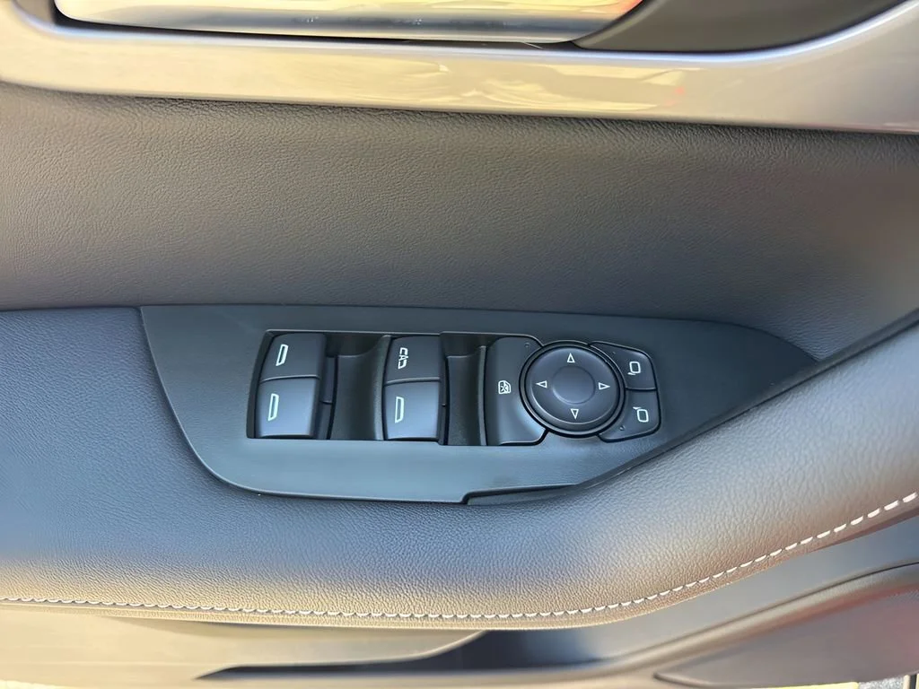 Used 2026 Habanero Orange Chevrolet 2LT image 28