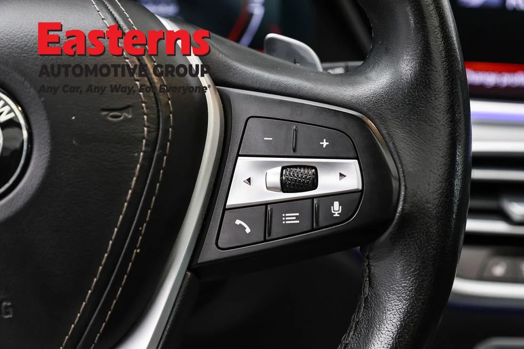 Used 2023 Black BMW xDrive40i image 16