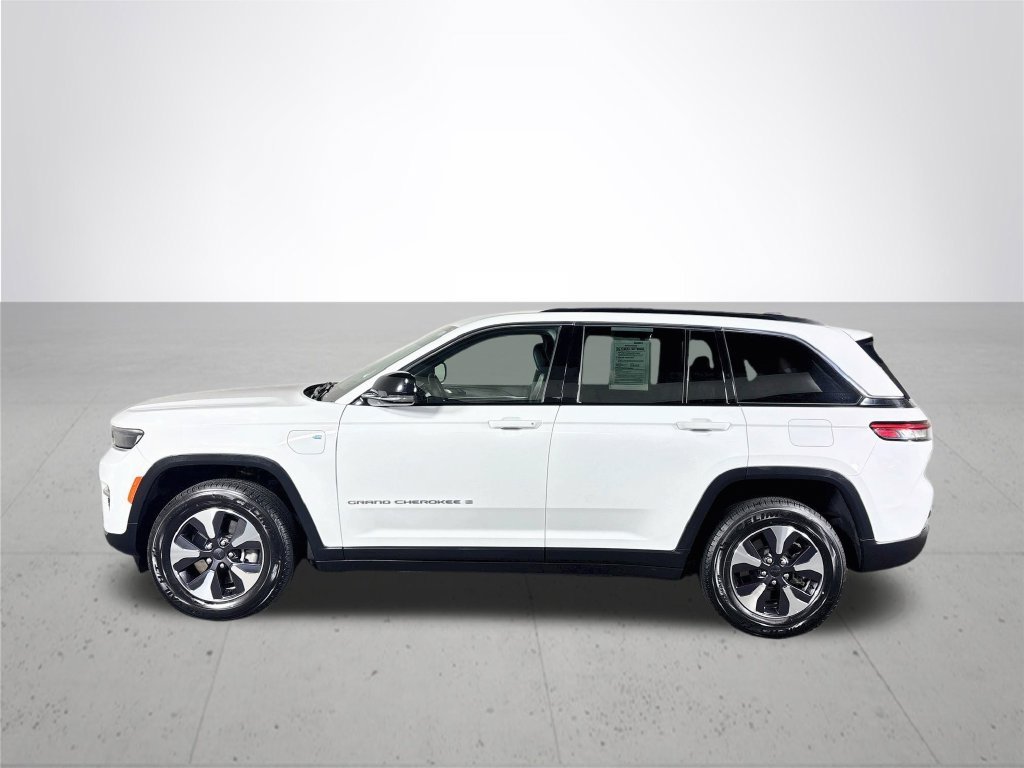 Used 2024 Bright White Clearcoat Jeep 4xe image 9