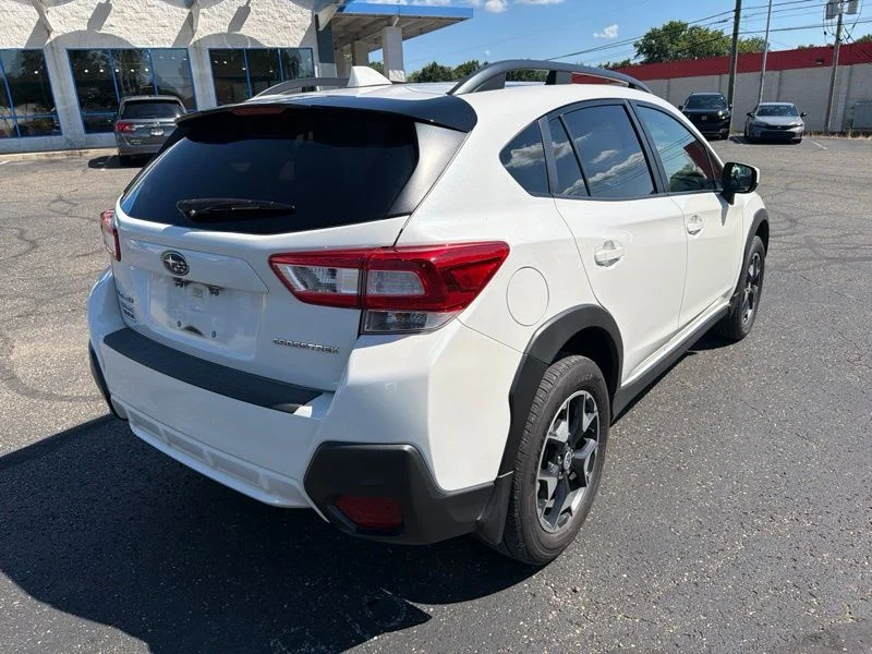 Used 2018 White Subaru 2.0i Premium image 7