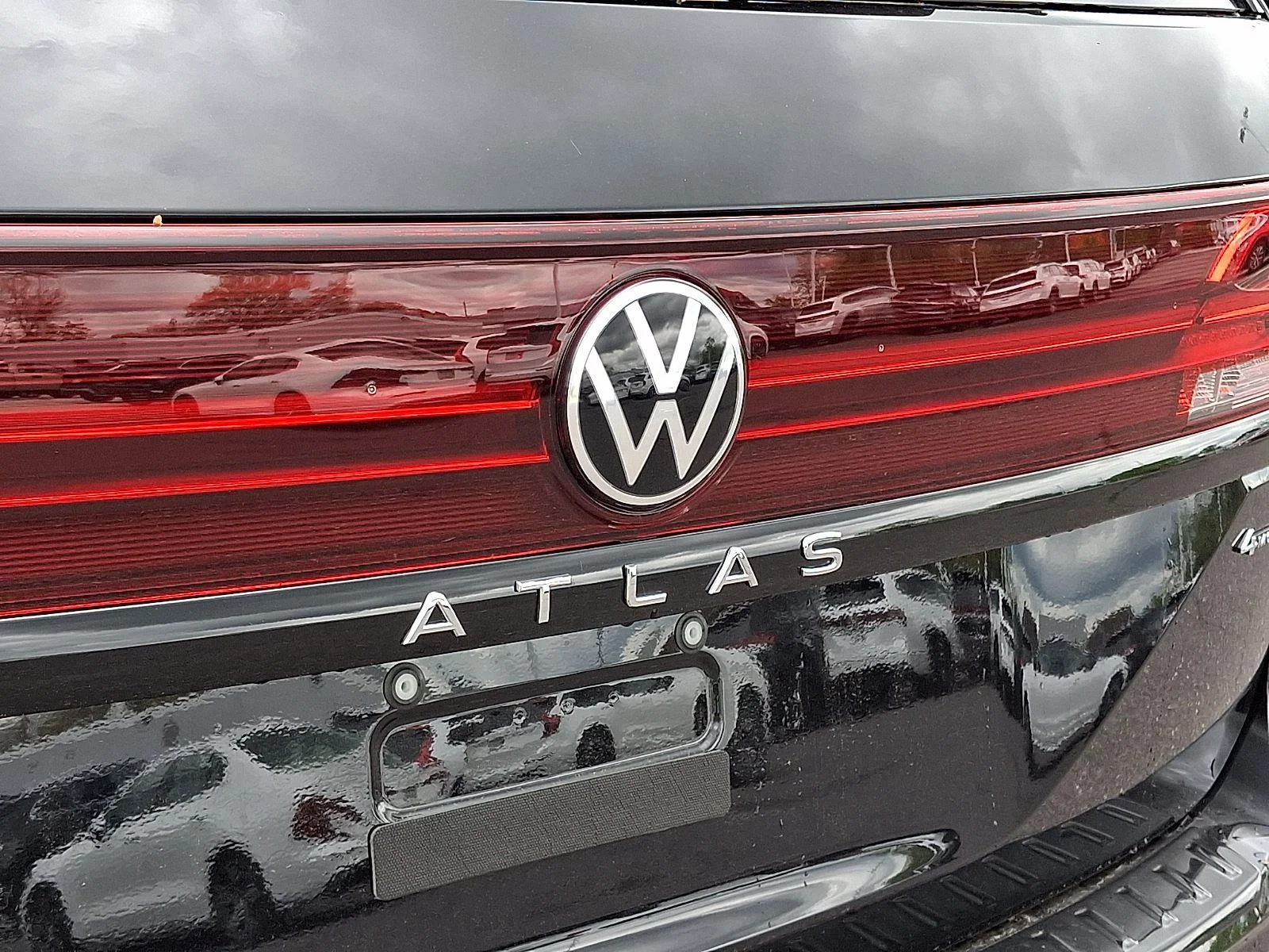 New 2026 2T2T/BLACKPEARL Volkswagen 2.0T Peak Edition image 21