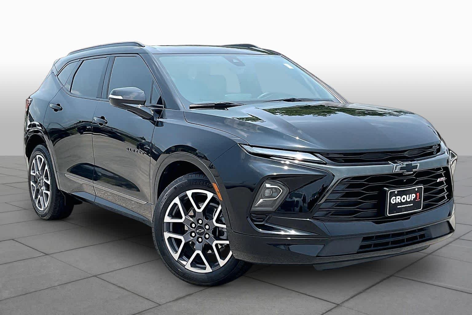 Used 2023 Black Chevrolet RS image 3