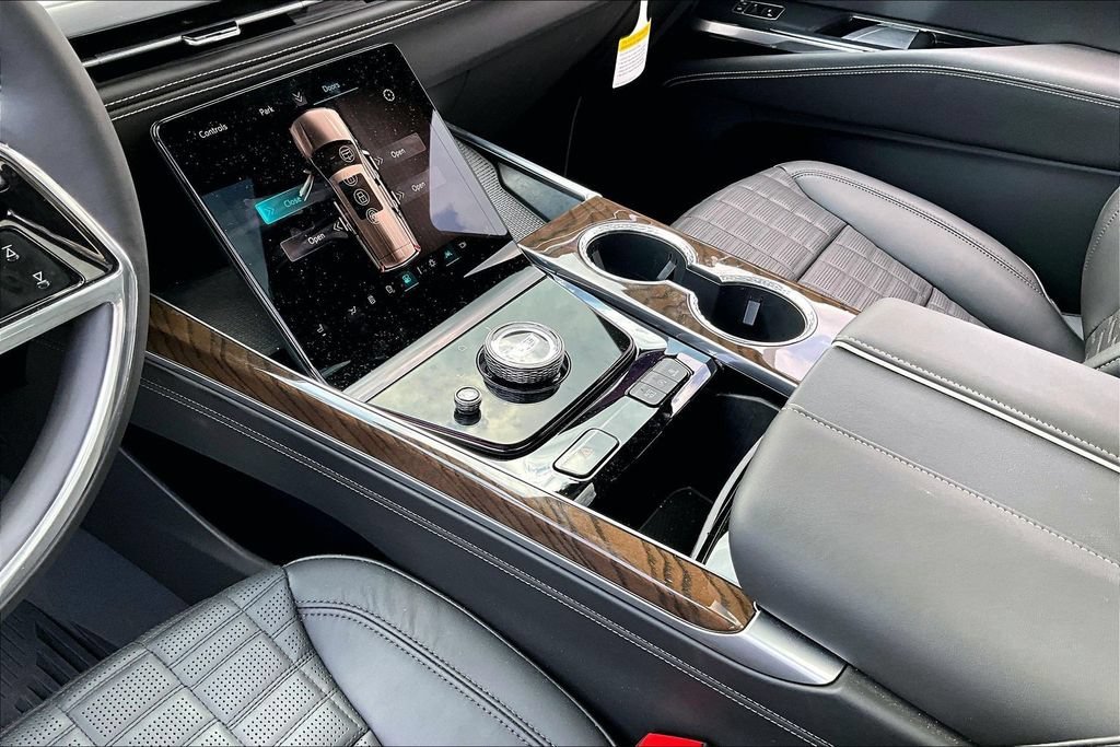 2026 Cadillac Escalade Platinum Sport - Photo 8