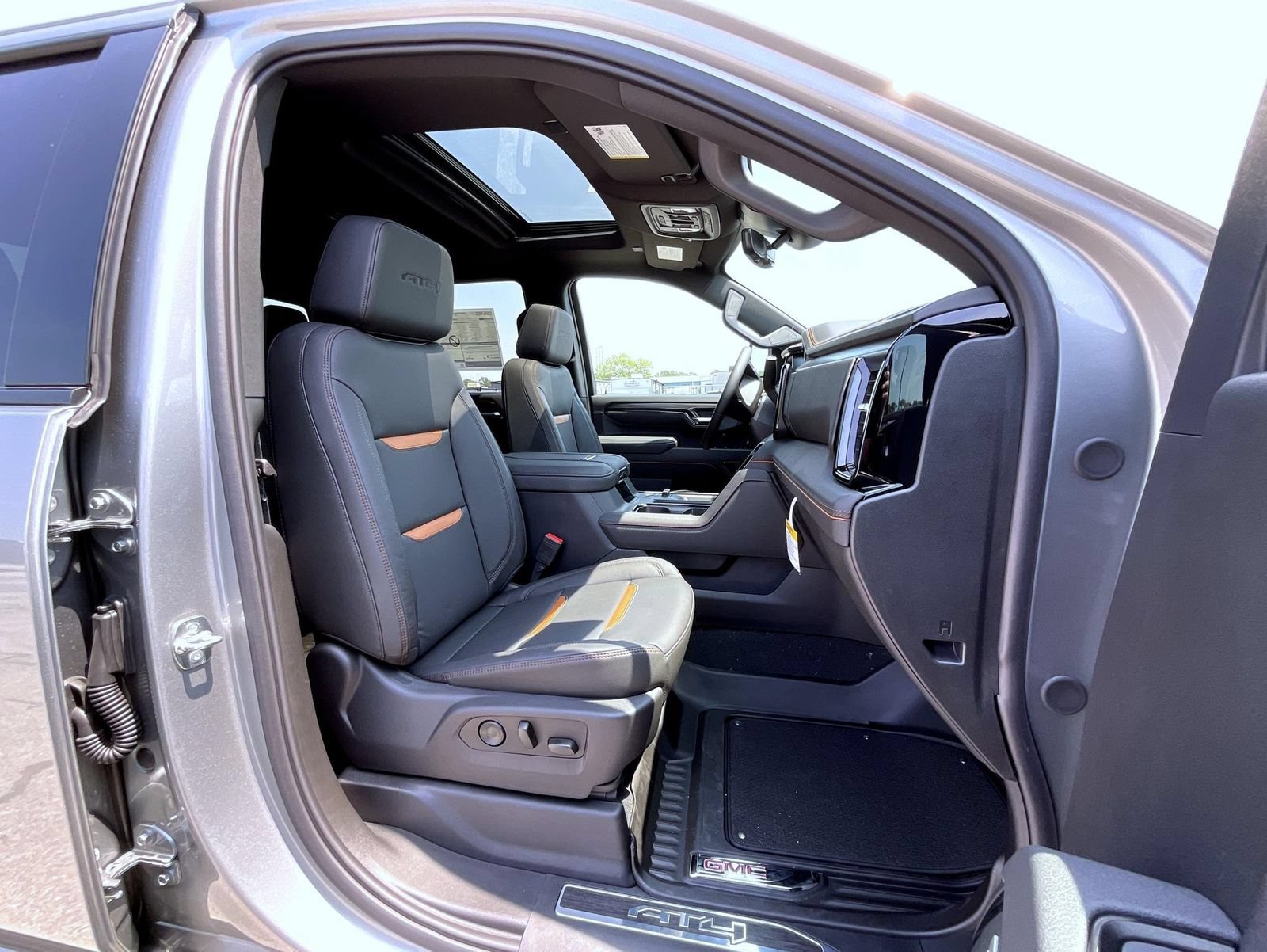 2026 GMC Sierra 2500HD AT4 - Photo 15