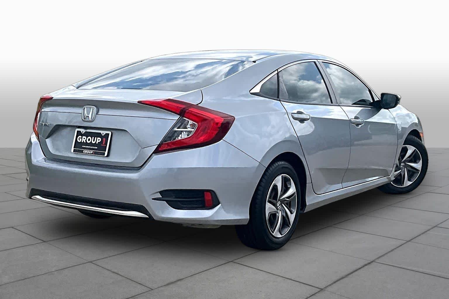 Used 2019 Lunar Silver Metallic Honda LX image 12