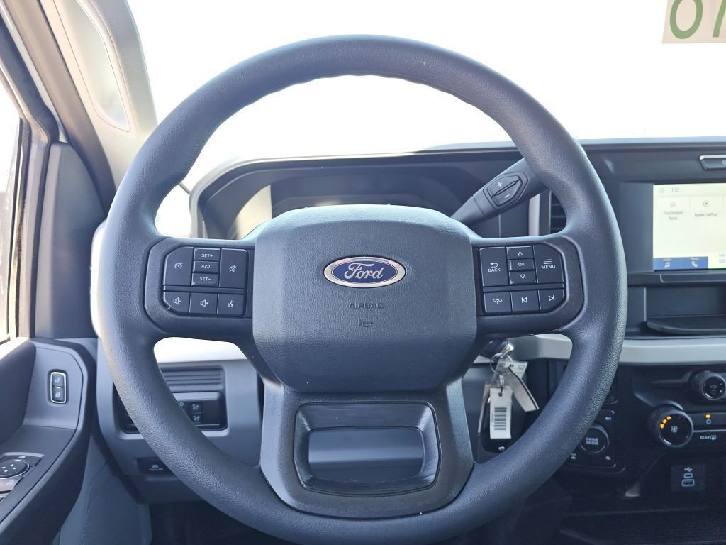 New 2026 Oxford White Ford XL image 31