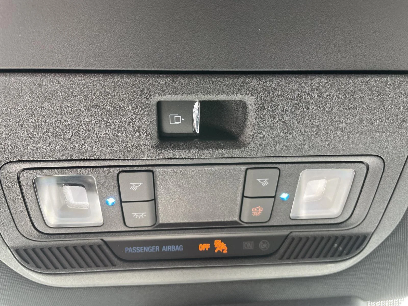 New 2026 Carbonized Gray Metallic Ford Tremor image 31