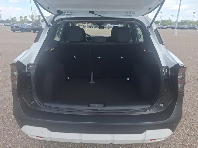 Used 2026 White Nissan S image 22