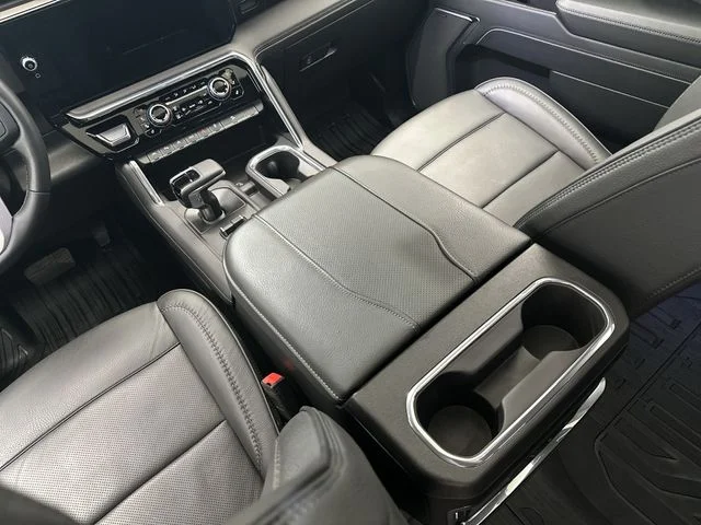 Used 2025 Silver GMC Denali image 25