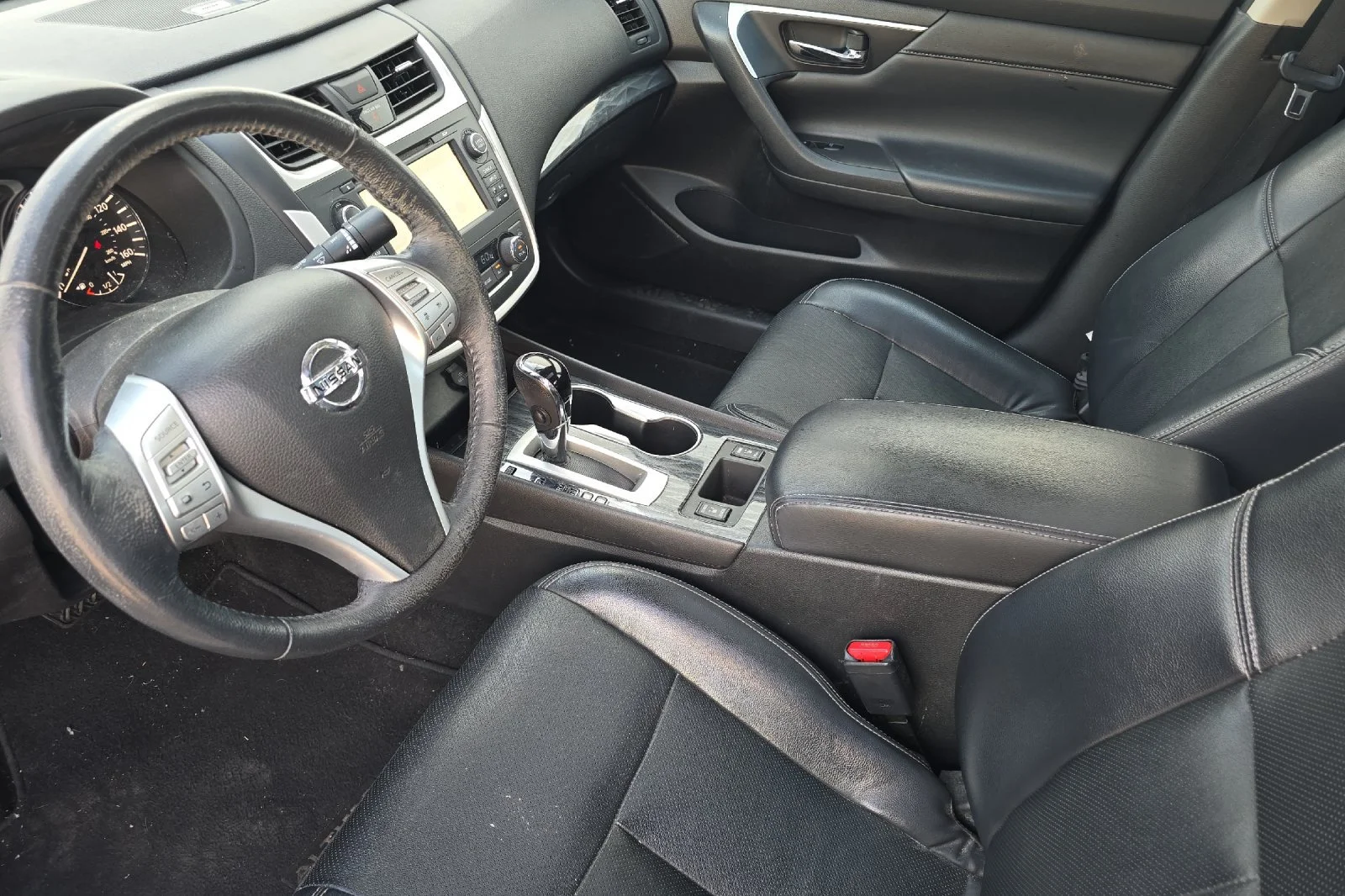 Used 2016 Brilliant Silver Nissan 2.5 SL image 8