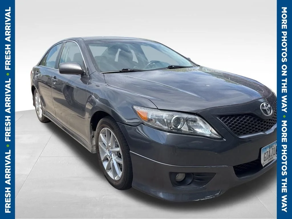 Used 2011 Gray Toyota LE image 1