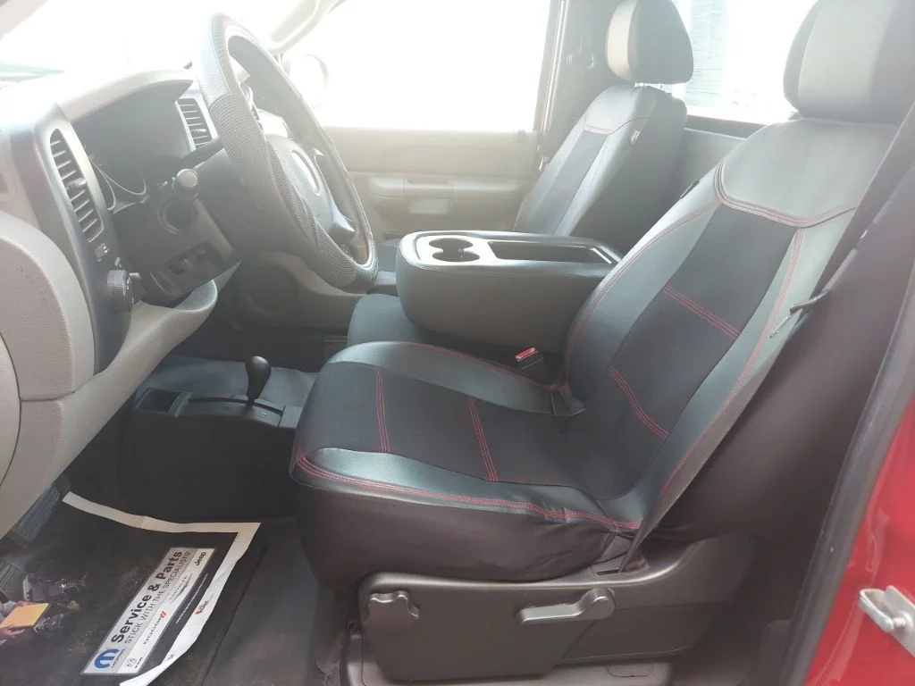 Used 2007 Red Chevrolet Work Truck image 16
