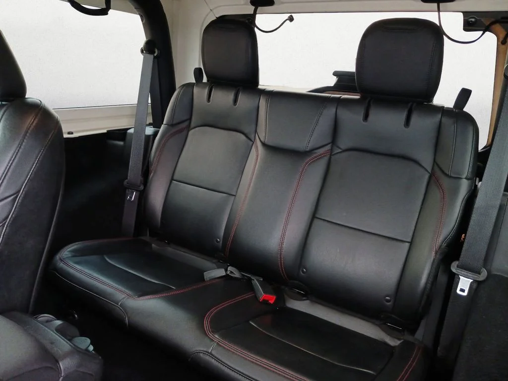 Used 2021 Gray Jeep Rubicon image 9