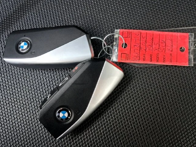 Used 2025 Black BMW xDrive40i image 31