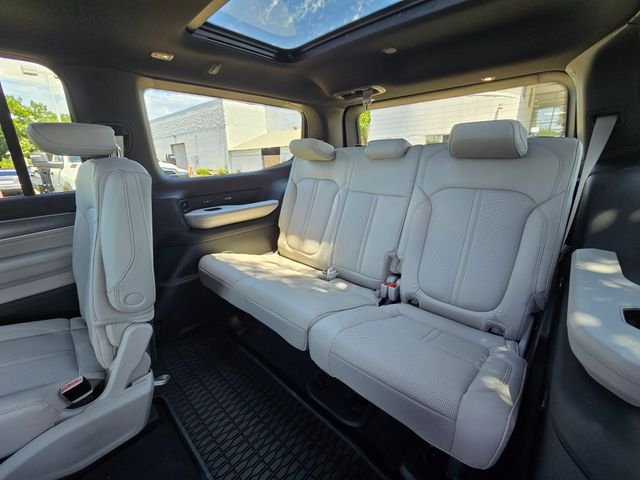 New 2026 Bright White Clearcoat Jeep Limited Reserve image 27