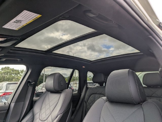 Used 2026 White BMW sDrive40i image 14