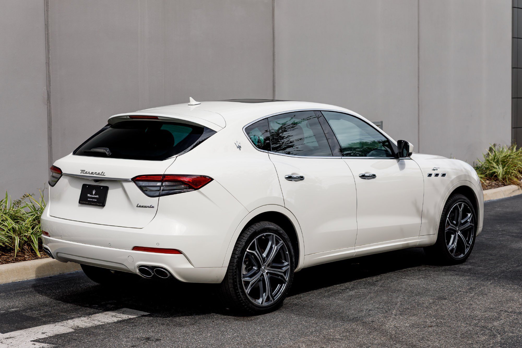 Used 2023 Bianco Maserati GT image 5