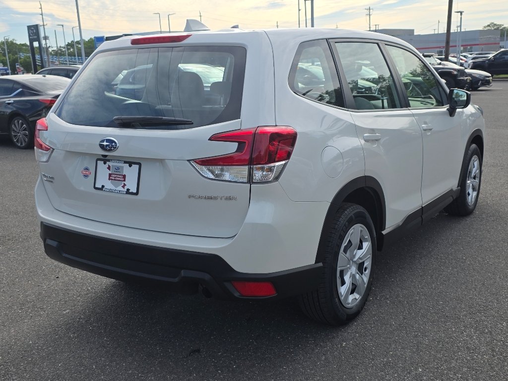 Used 2023 Crystal White Pearl Subaru  image 16