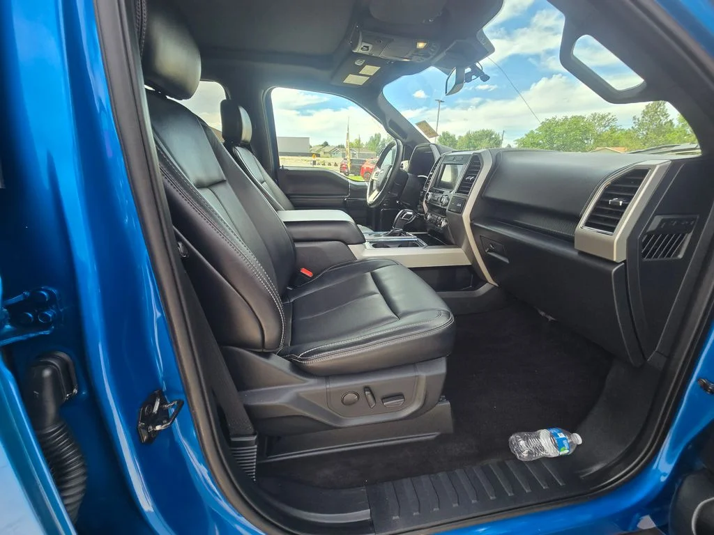 Used 2019 Blue Ford  image 12