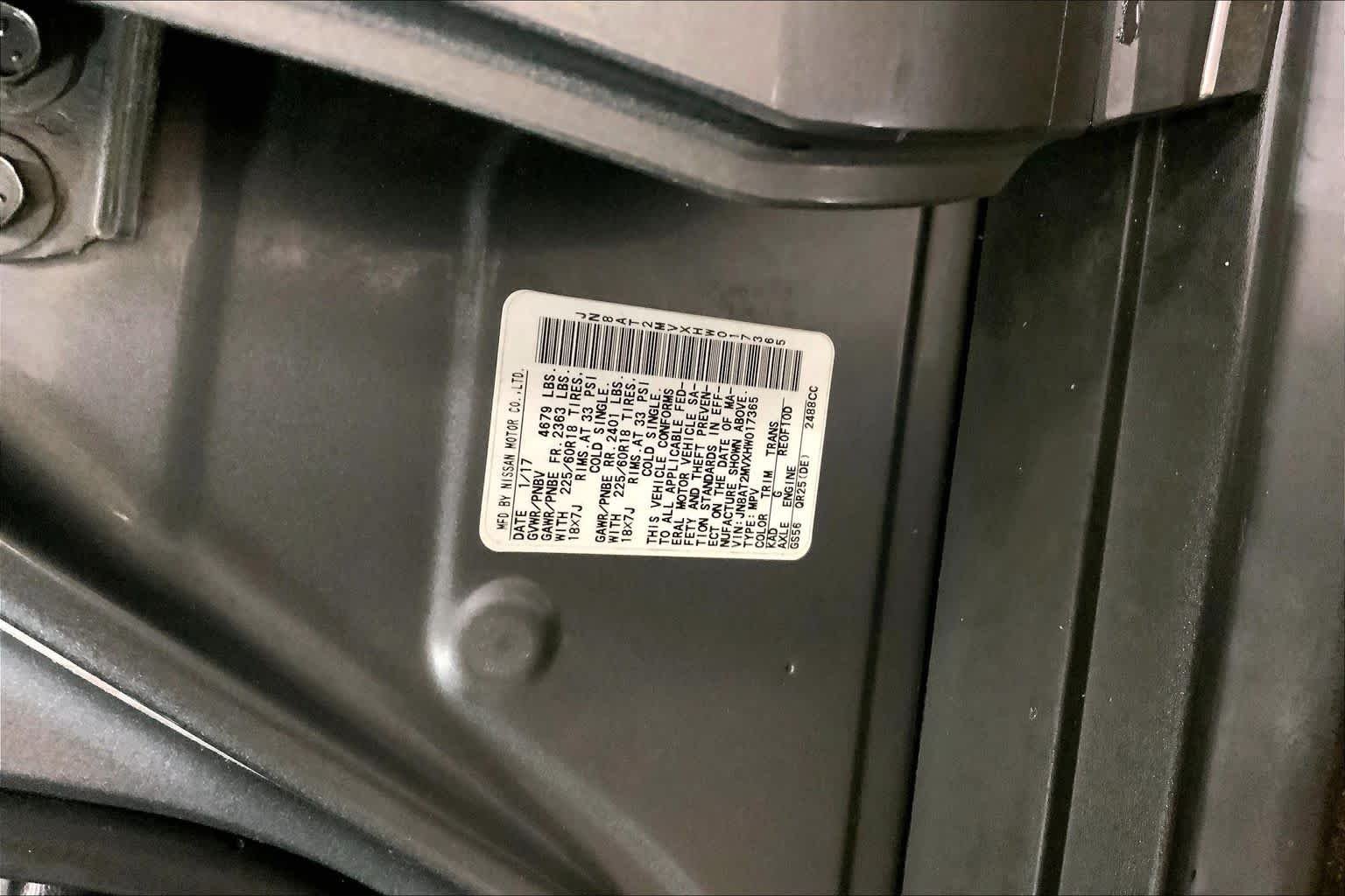 Used 2017 Gun Metallic Nissan SL image 37