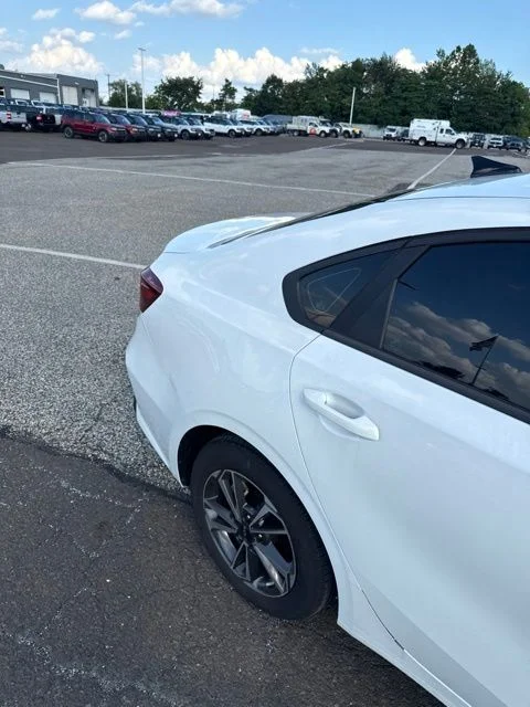 Used 2024 White Kia LXS image 10