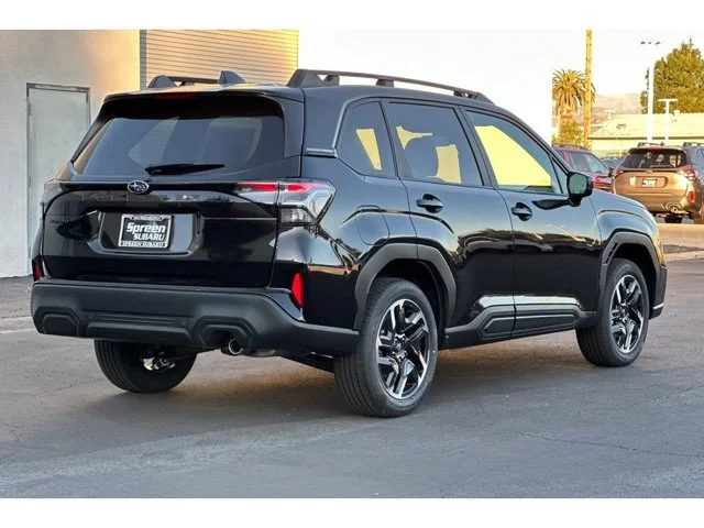 New 2026 CRYSTAL BLACK SILICA Subaru Limited image 29