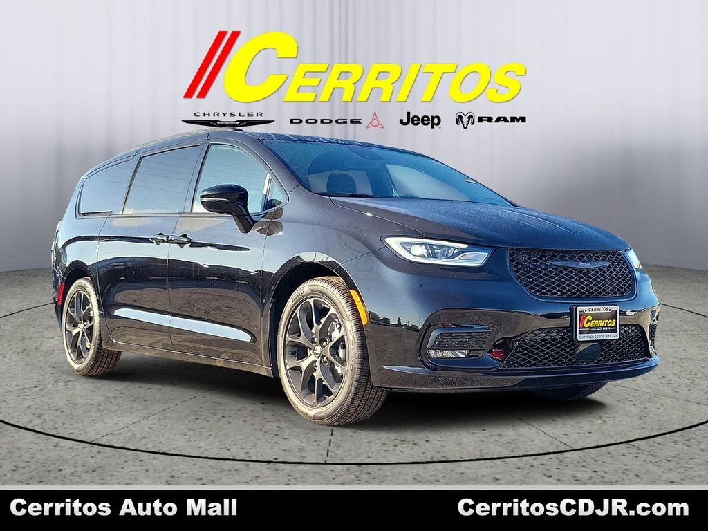 2026 Chrysler Pacifica