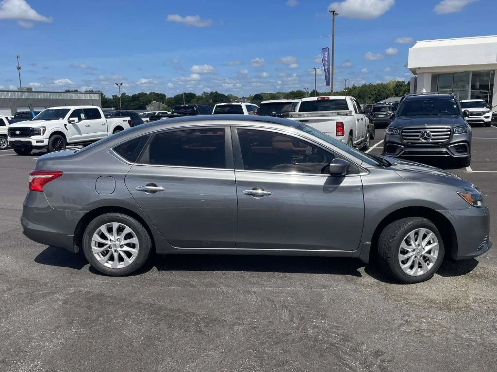 Used 2018 Gray Nissan SV image 2