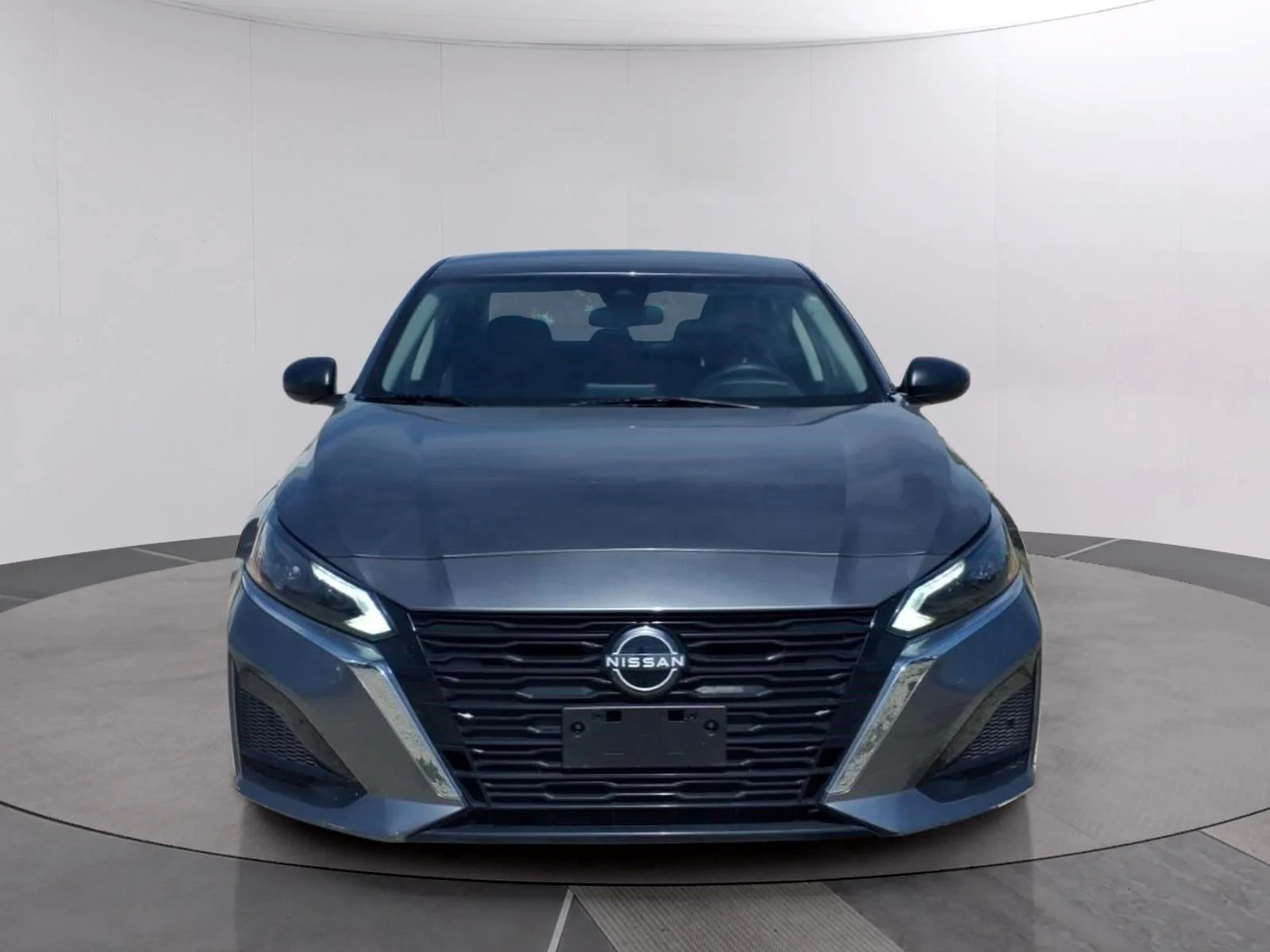 Used 2024 Gun Metallic Nissan 2.5 SV image 8