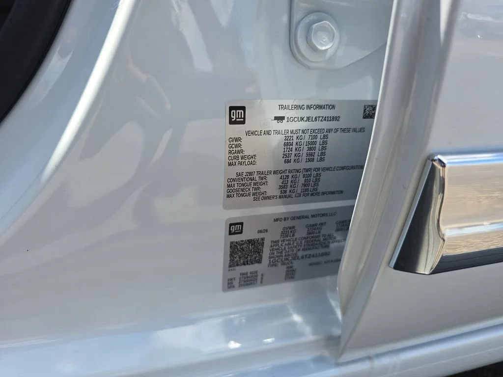 New 2026 Polar White Tricoat Chevrolet High Country image 40