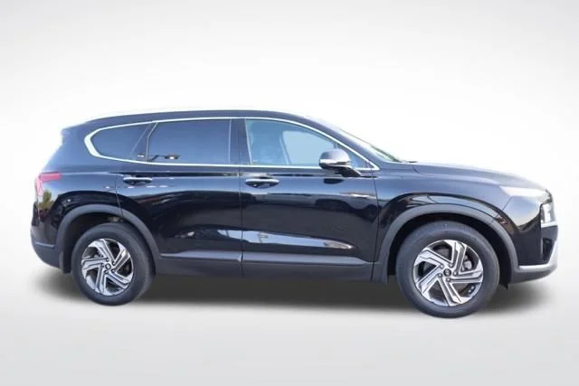 Used 2023 Black Hyundai SEL image 13