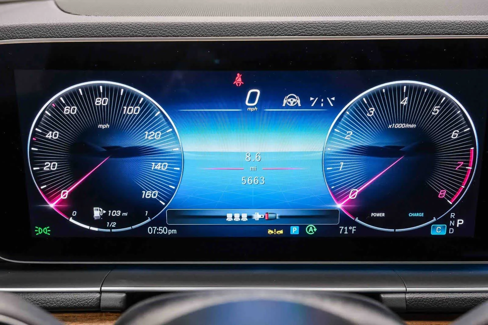 Imagen 22 del Mercedes-Benz GLE 580 de 2025 de segunda mano certificado, color negro obsidiana metalizado