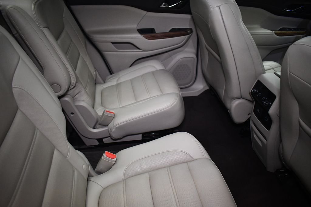 Used 2019 Pepperdust Metallic GMC Denali image 30