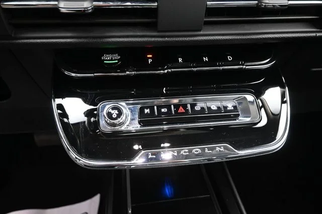 Used 2023 Red Lincoln Grand Touring image 18