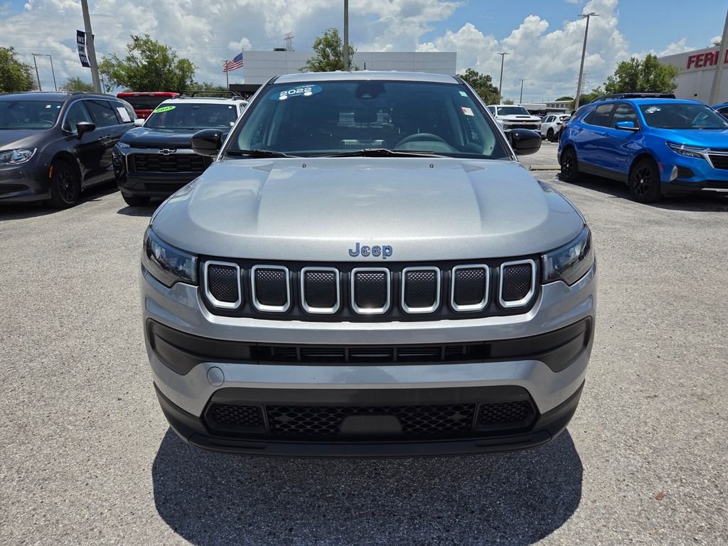 Used 2022 Silver Jeep Sport image 20