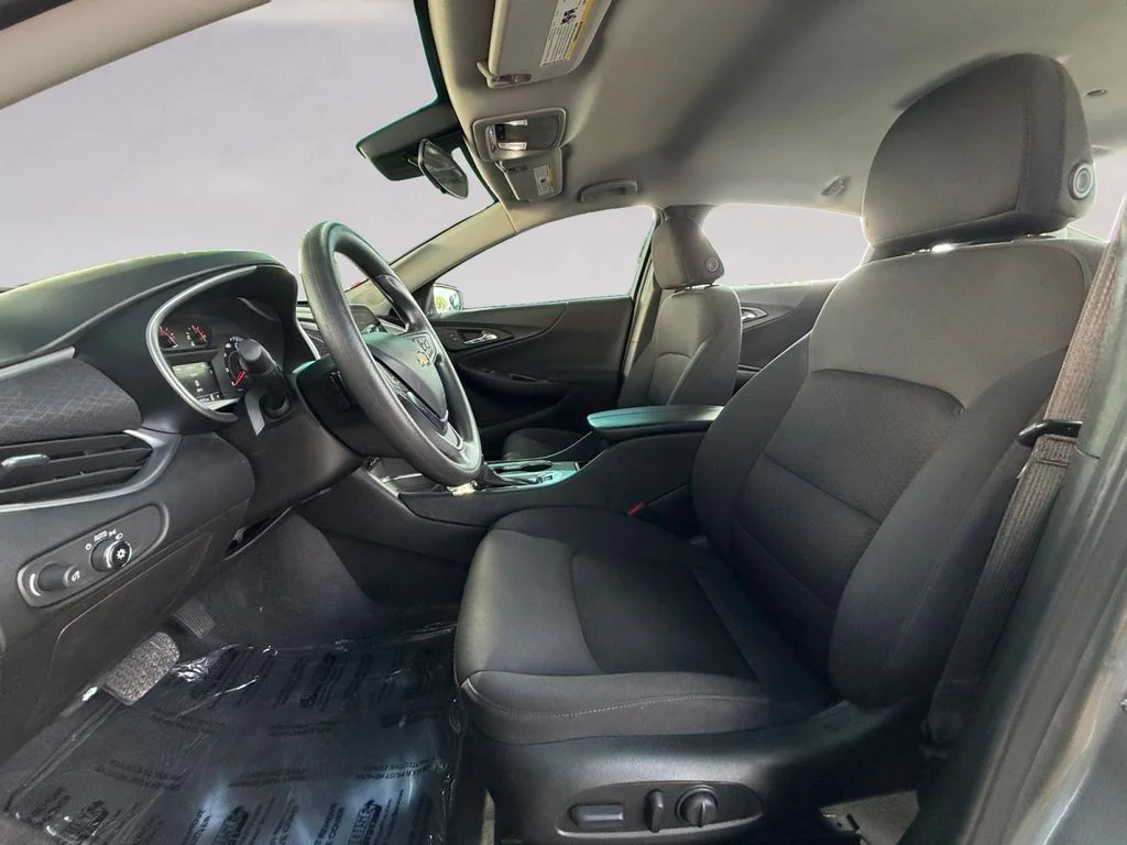 2025 Chevrolet Malibu 1LT - Photo 10