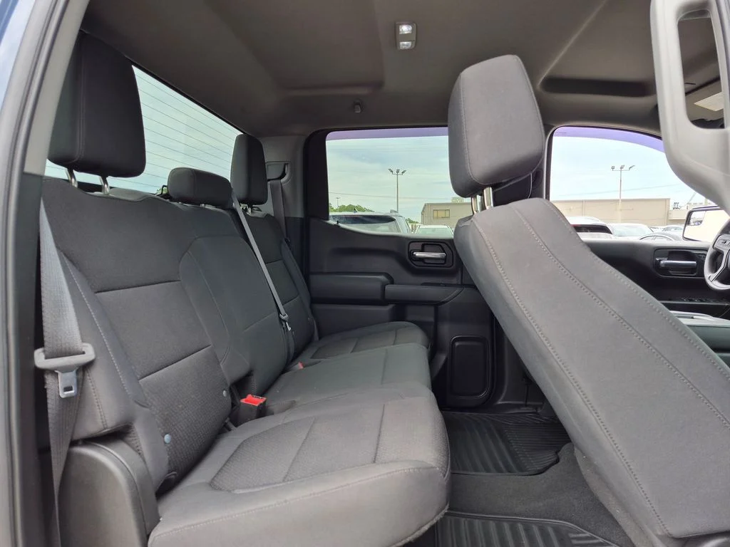 Used 2020 Blue Chevrolet Custom image 19
