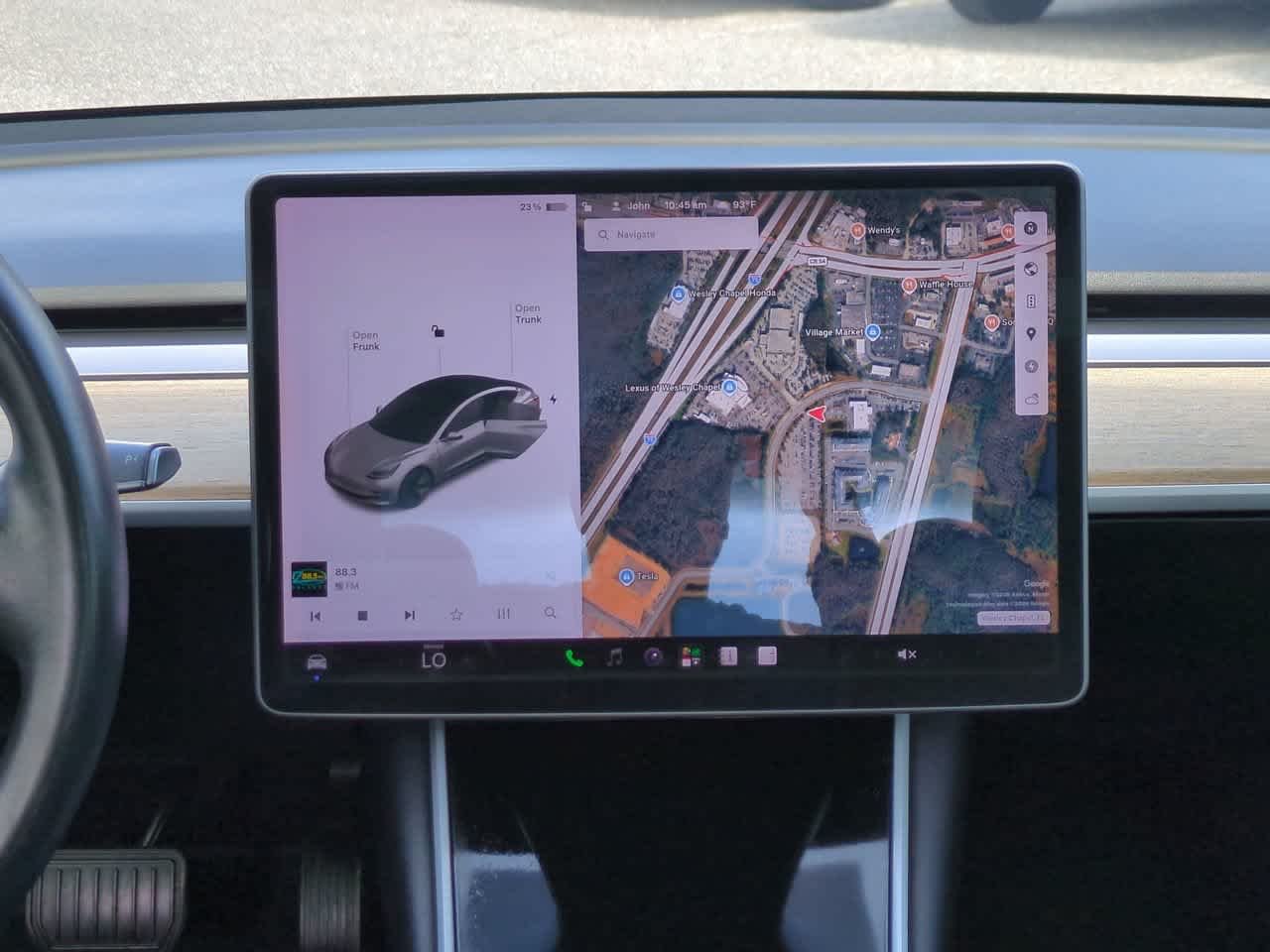 Used 2018  Tesla  image 17